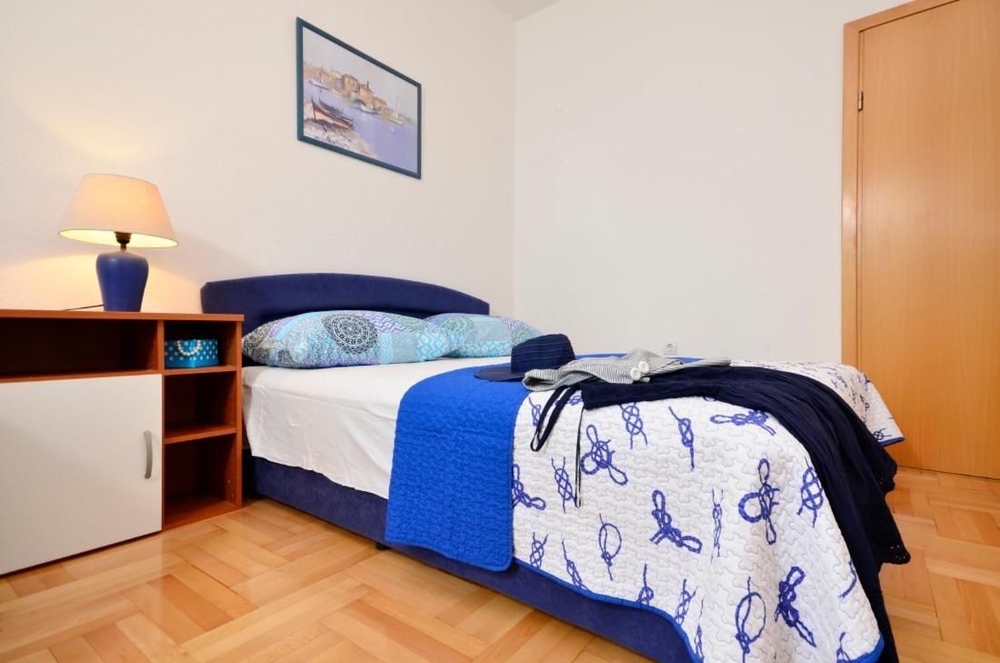Apartments Jana Макарска Экстерьер фото